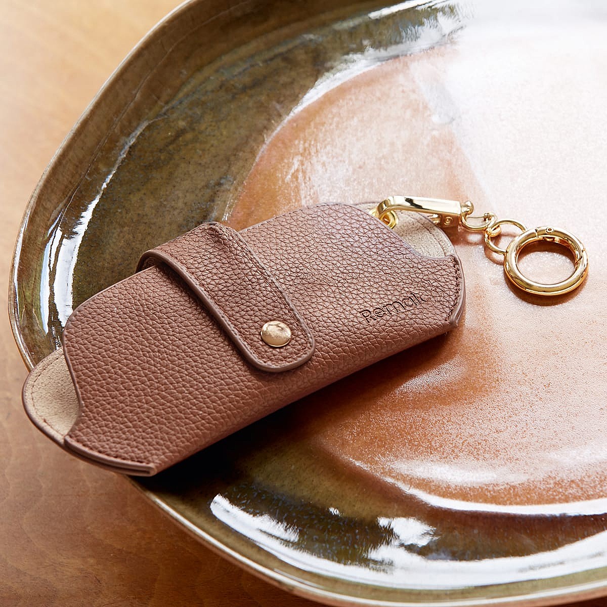 Tan to Go Faux Leather Glasses Case