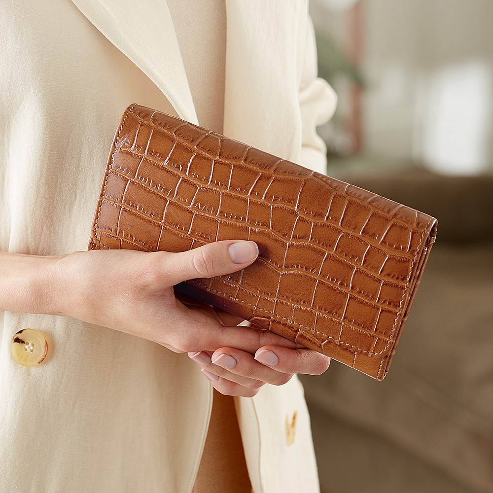 Tribute to Tan Leather Purse