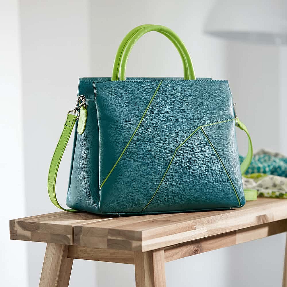 Tantalise in Teal Leather Bag