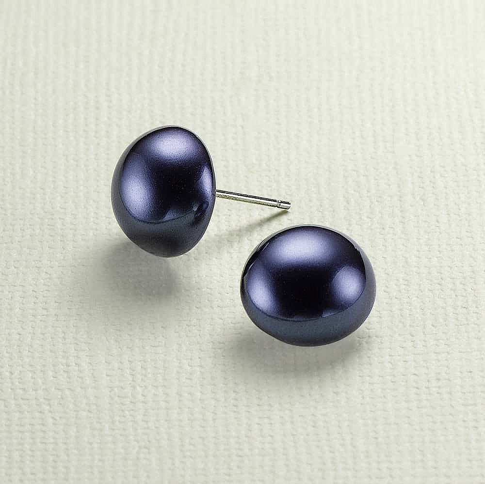 Neatly Navy Pearl Stud Earrings