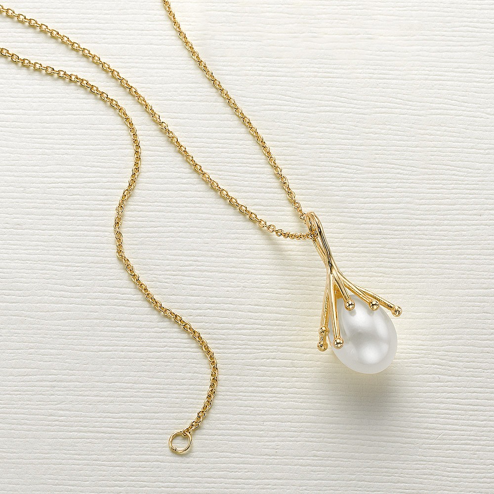 Gilded Wisdom in Bloom Pearl Pendant