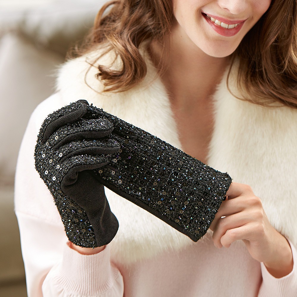 A Touch of Shimmer Gloves