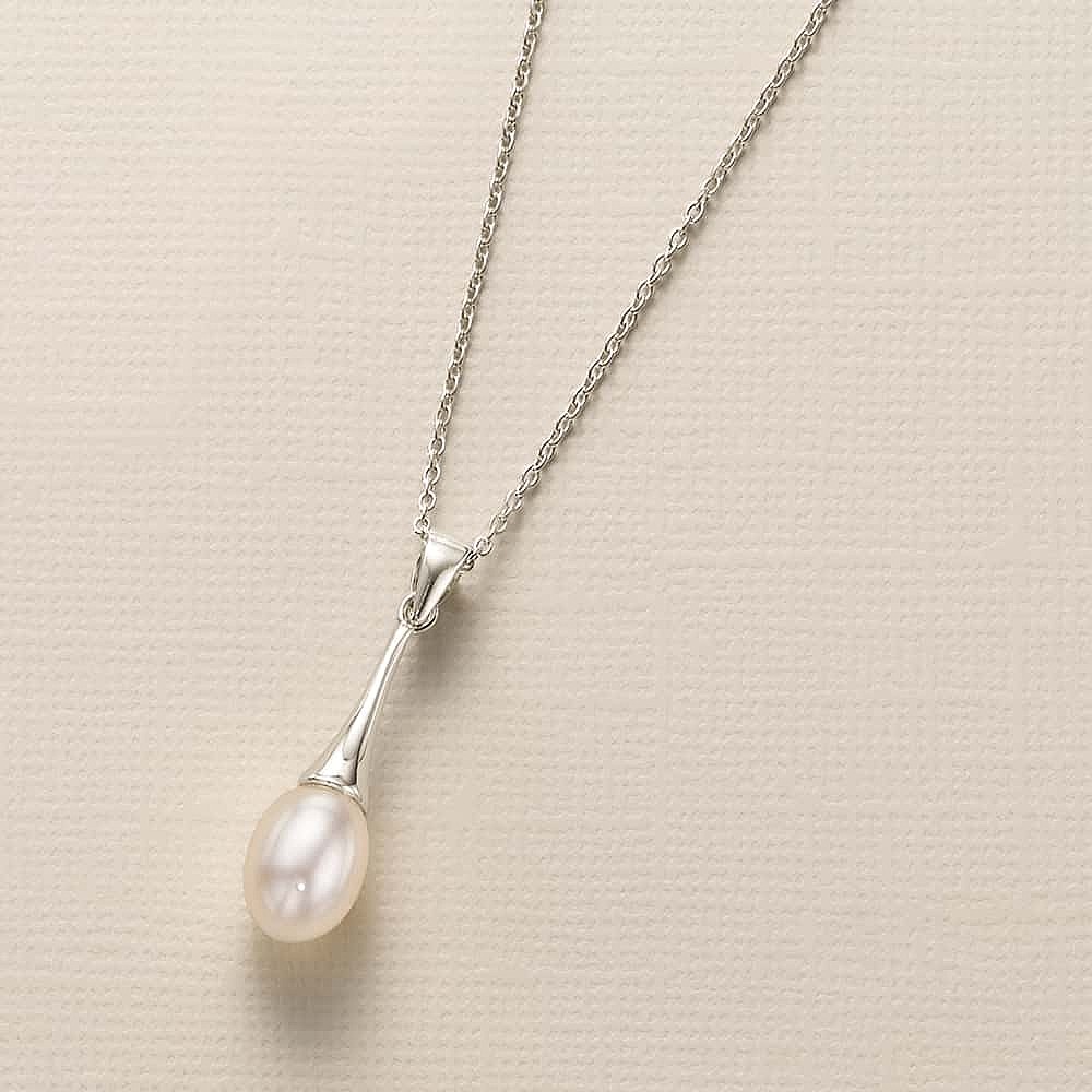 Pure & Simple Pearl Pendant
