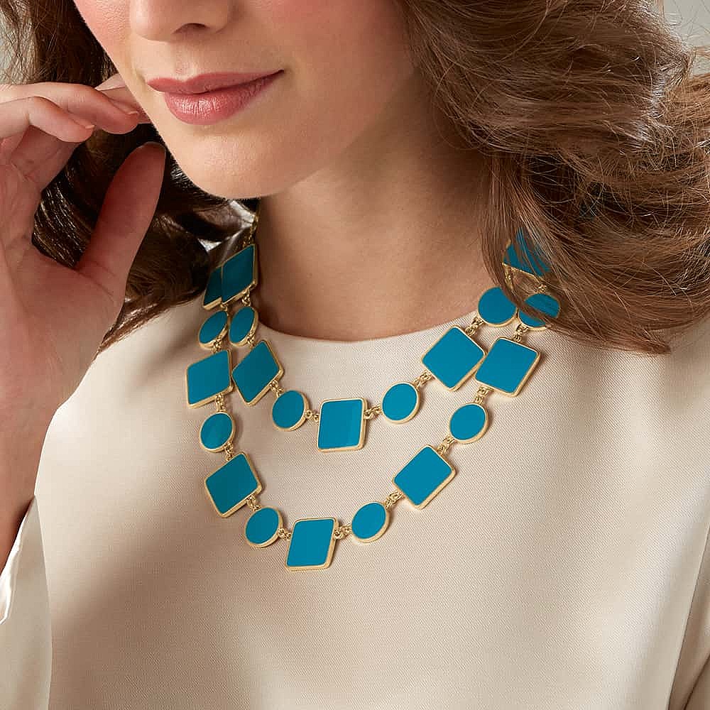 Turn Around Turquoise Necklace