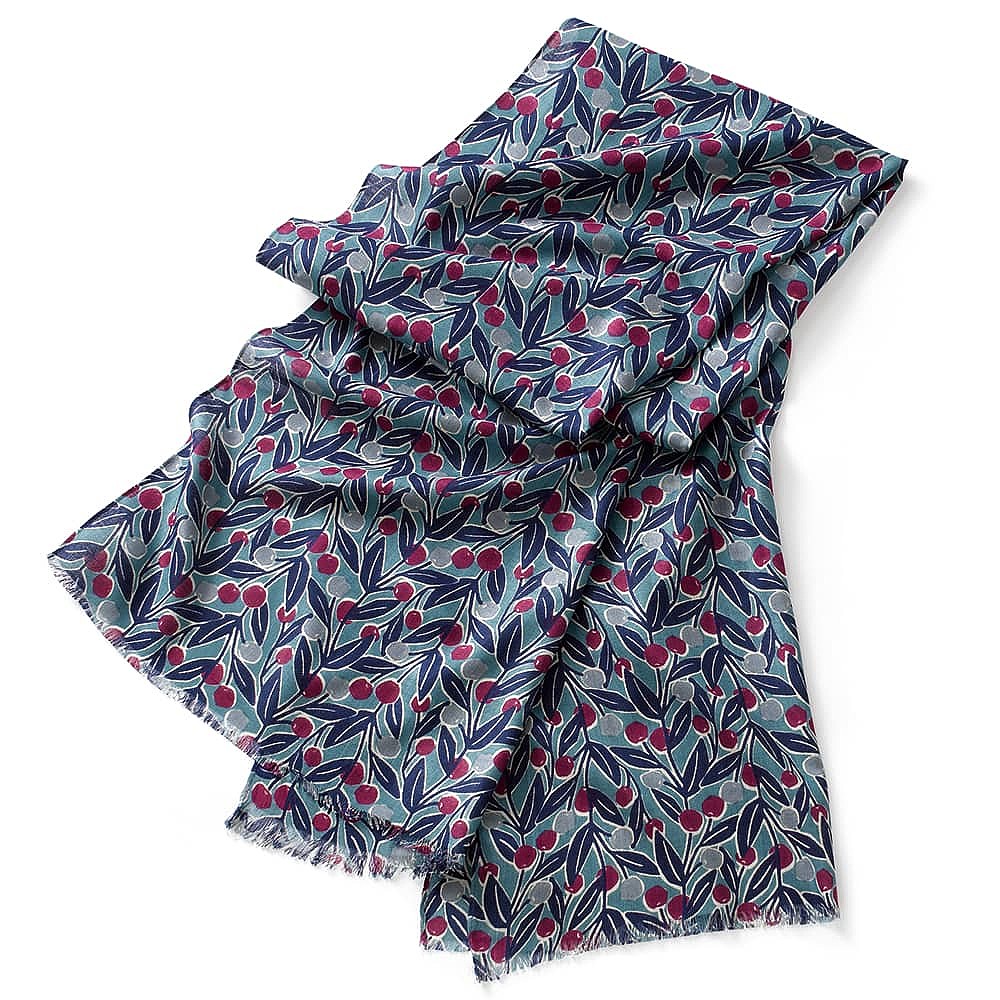 Bountiful Berries Scarf