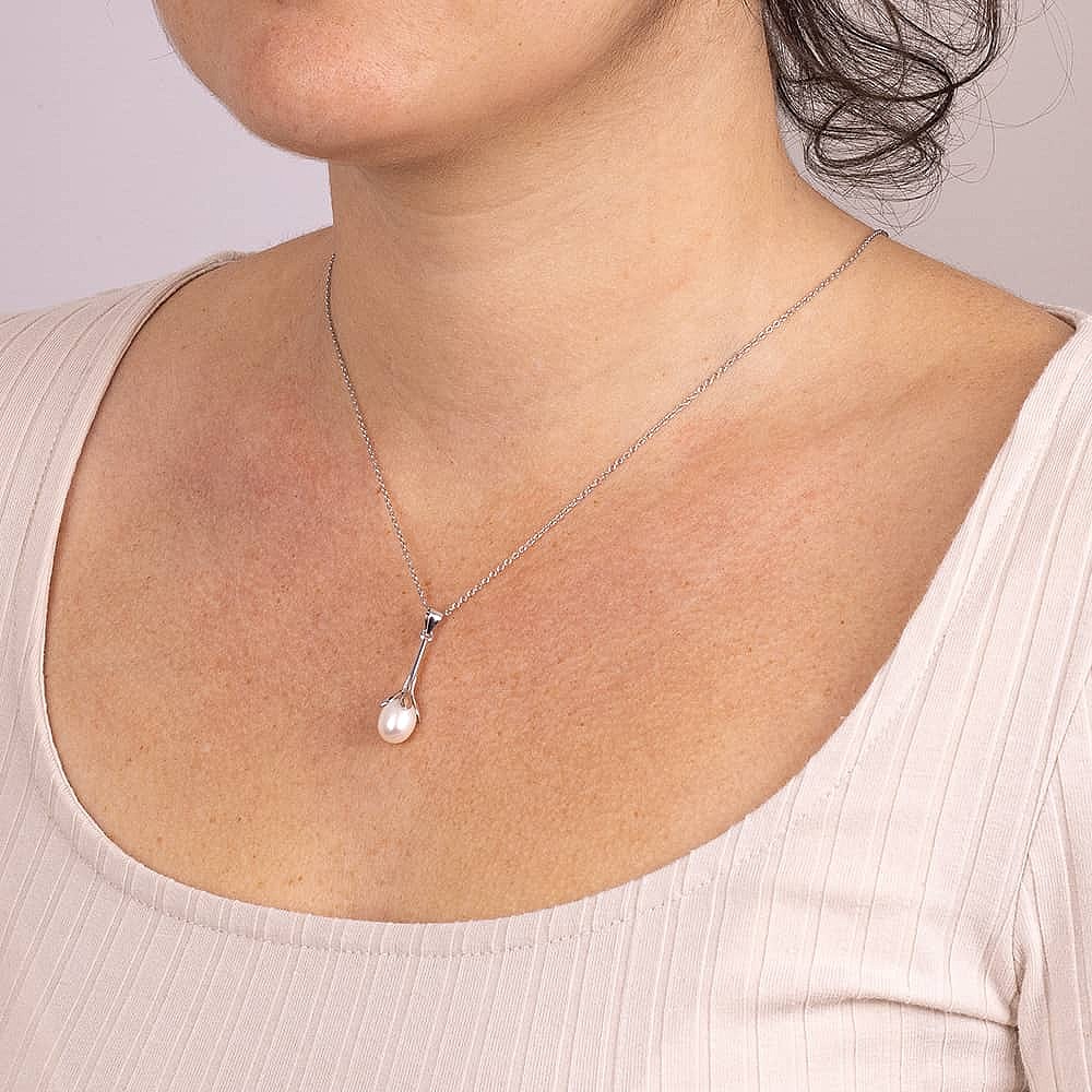 In Full Bloom Pearl Pendant