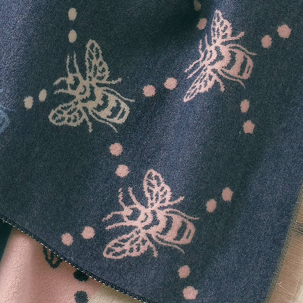 Leave It To The Bees Scarf