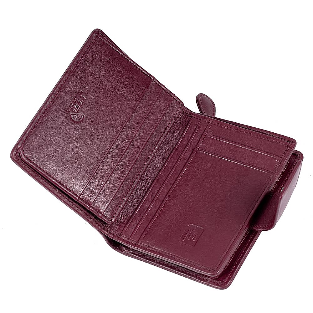Line By Line Leather Purse