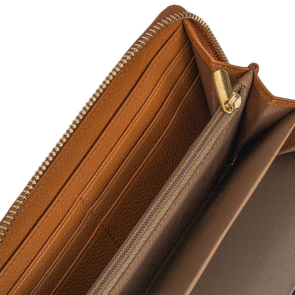 Poised Perspective Leather Purse