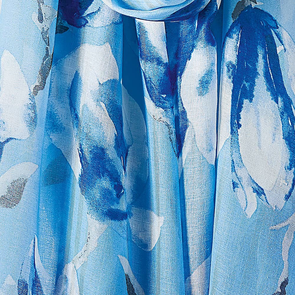 Breezy Blooms Scarf