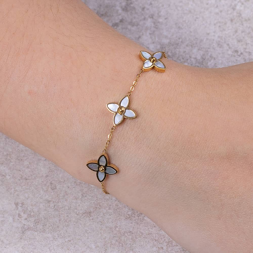 Pearly Petals Bracelet