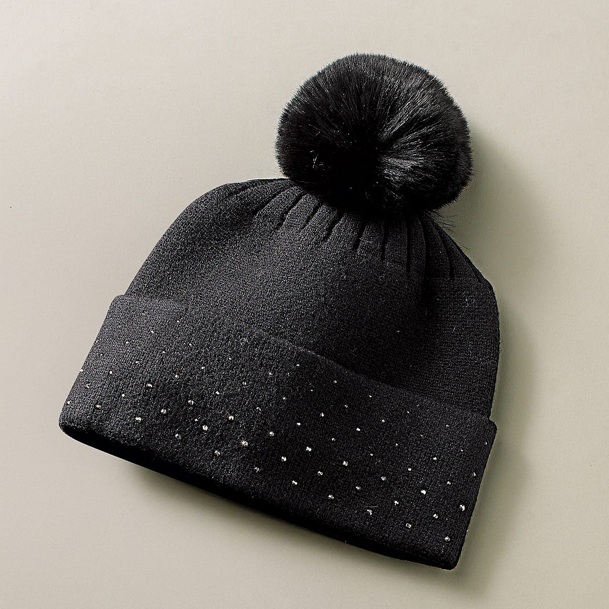 Winter Wishes Black Hat