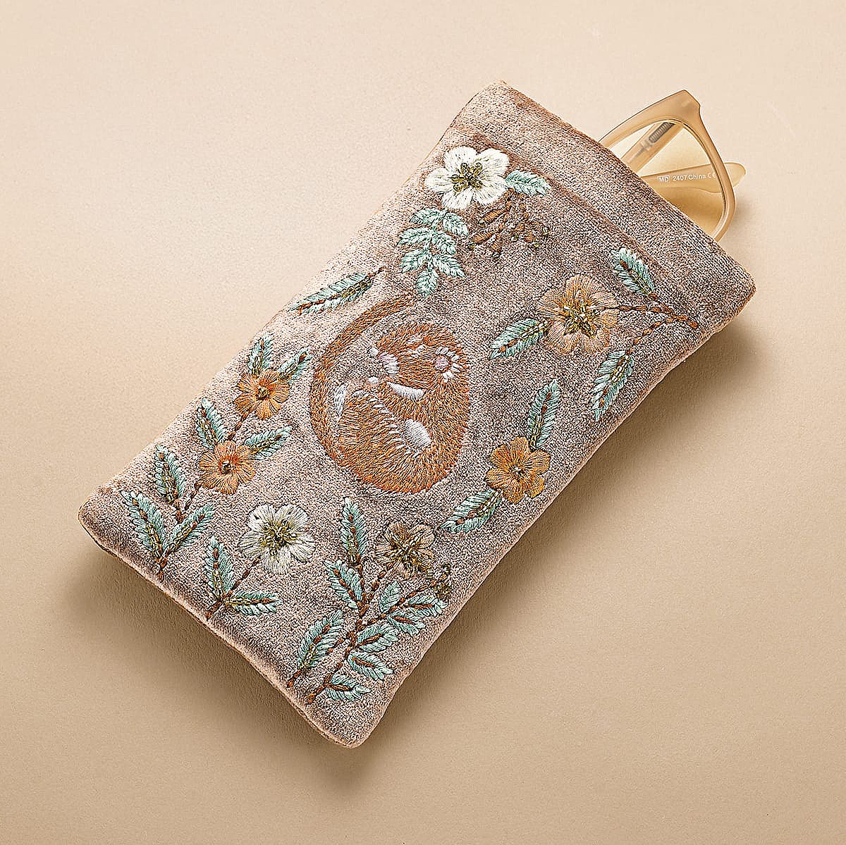 Sweet Meadows Velvet Glasses Case