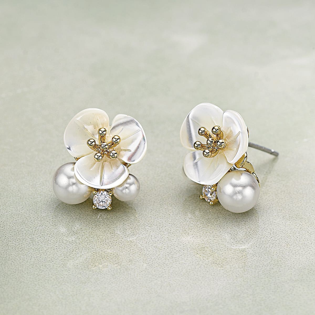 Pearly Posy Stud Earrings