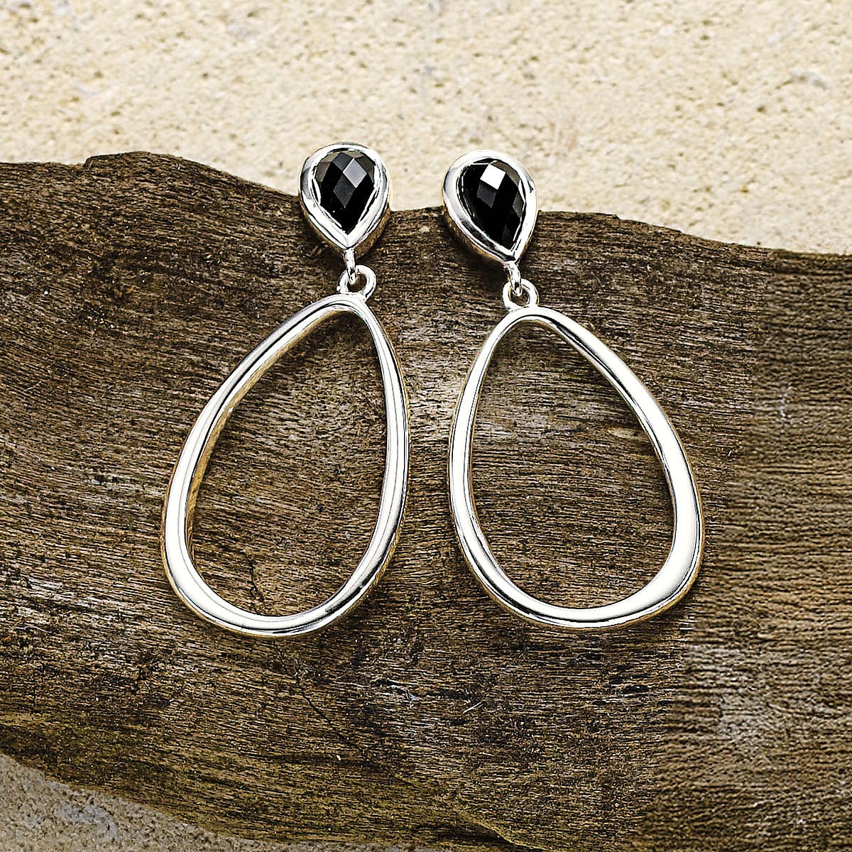 Moment of Clarity Jet Earrings