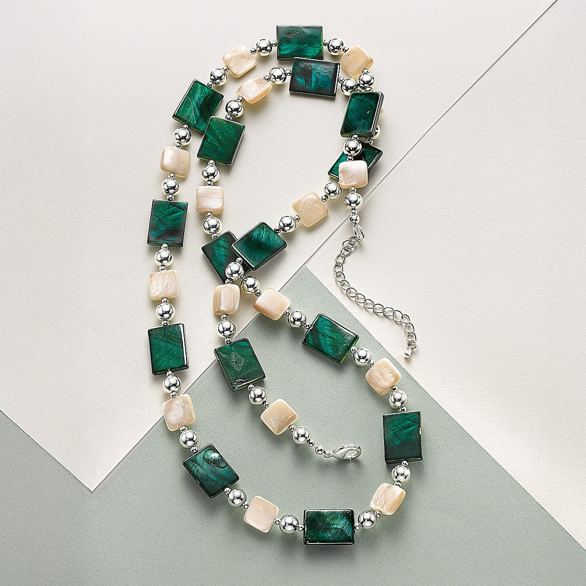 An Elegant Edge Necklace