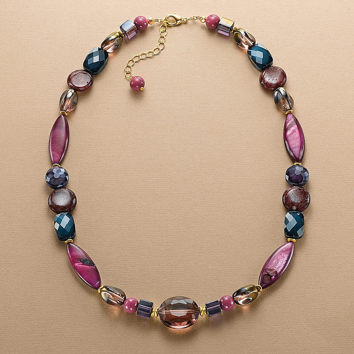 Drawn to Dusk Necklace