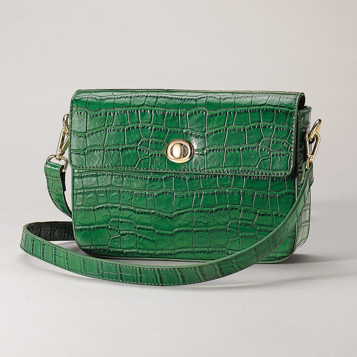Strike a Pose Green Leather Cross-Body Bag