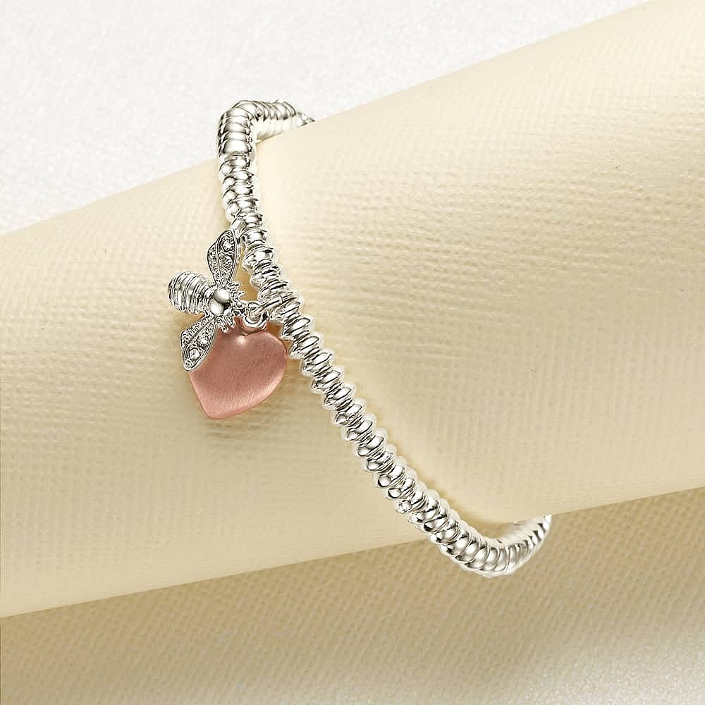 Pia Jewellery Women s jewellery necklaces earrings bracelets rings