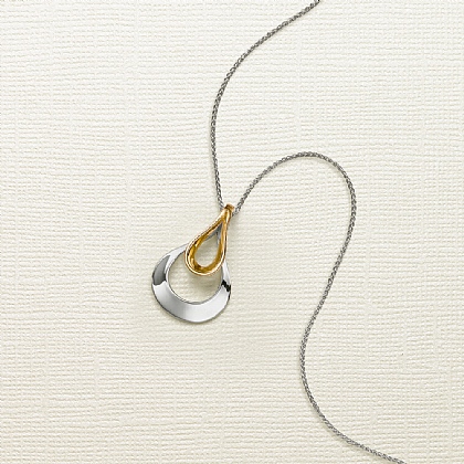 Echoed Elegance Pendant
