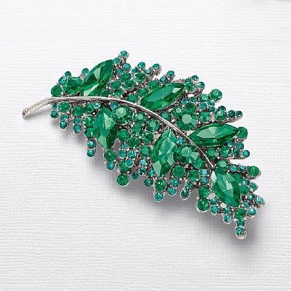 Pia brooches outlet