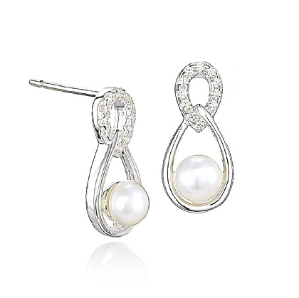 Hold Me Dear Pearl Earrings